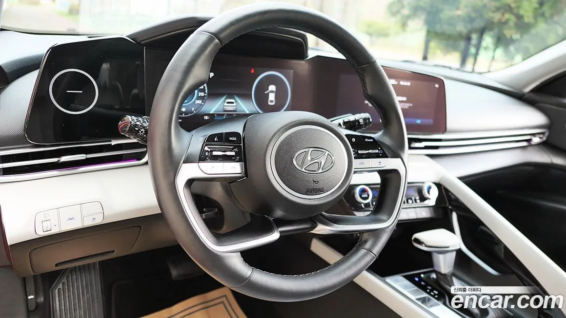 Hyundai AVANTE — фото 3
