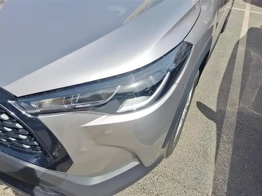Toyota Corolla Cross — фото 8
