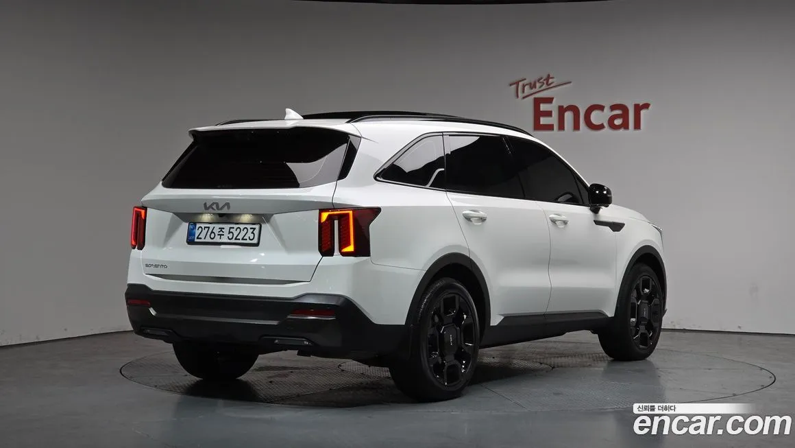 Kia Sorento — фото 6