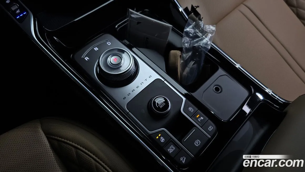 Kia Sorento — фото 8