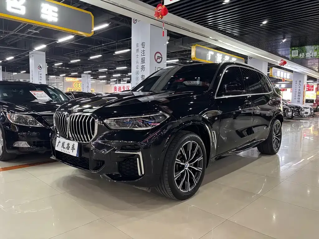 BMW X5 — фото 1