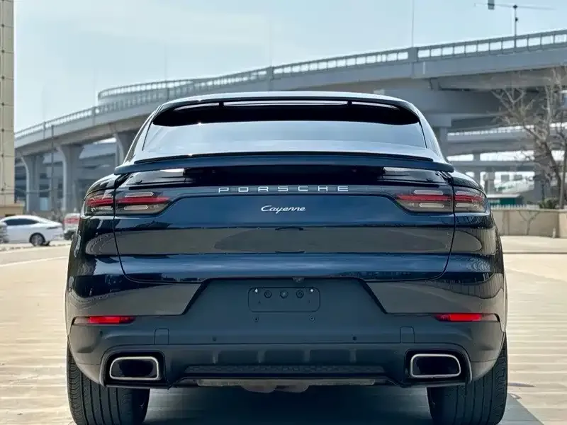 Porsche Cayenne — фото 3