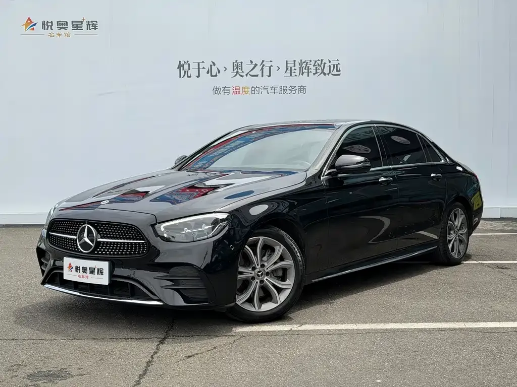 Mercedes-Benz E-Class — фото 1
