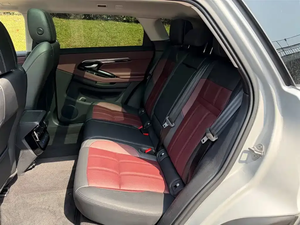 Land Rover Evoque PHEV 2023 из CN, фото 3