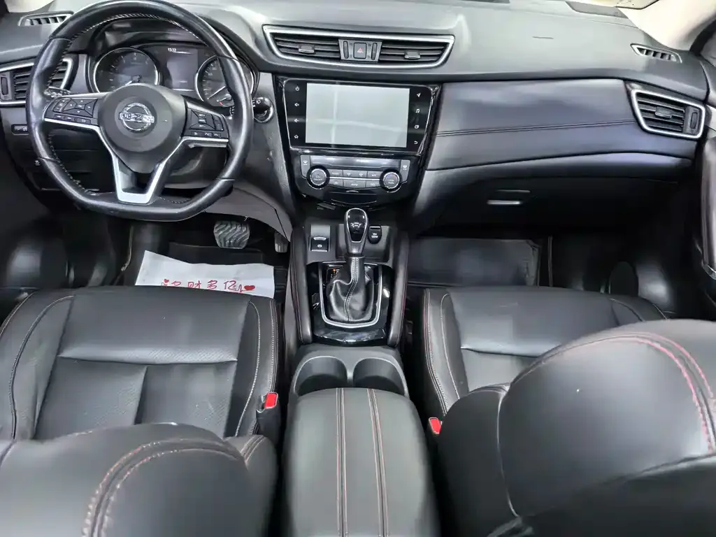 Nissan Qashqai 2022 из CN, фото 2