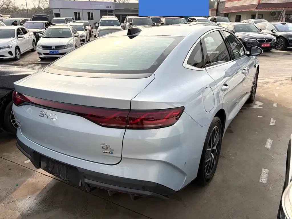 BYD Qin L — фото 4