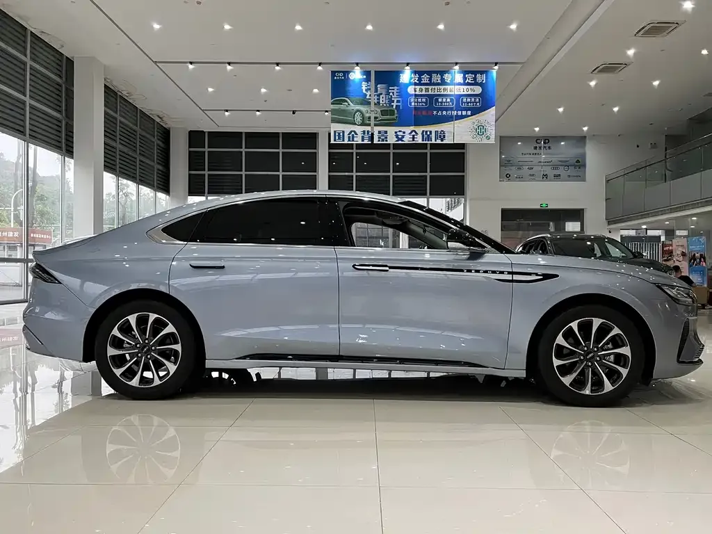 Lincoln Z 2023 из CN, фото 4