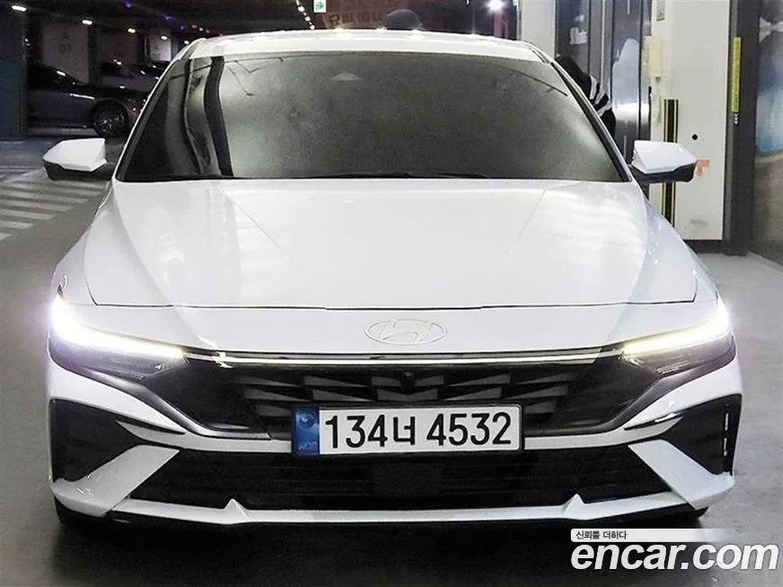 Hyundai AVANTE — фото 3