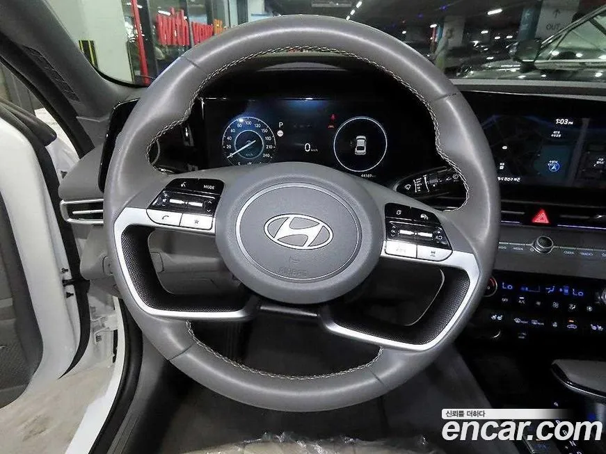 Hyundai AVANTE — фото 10