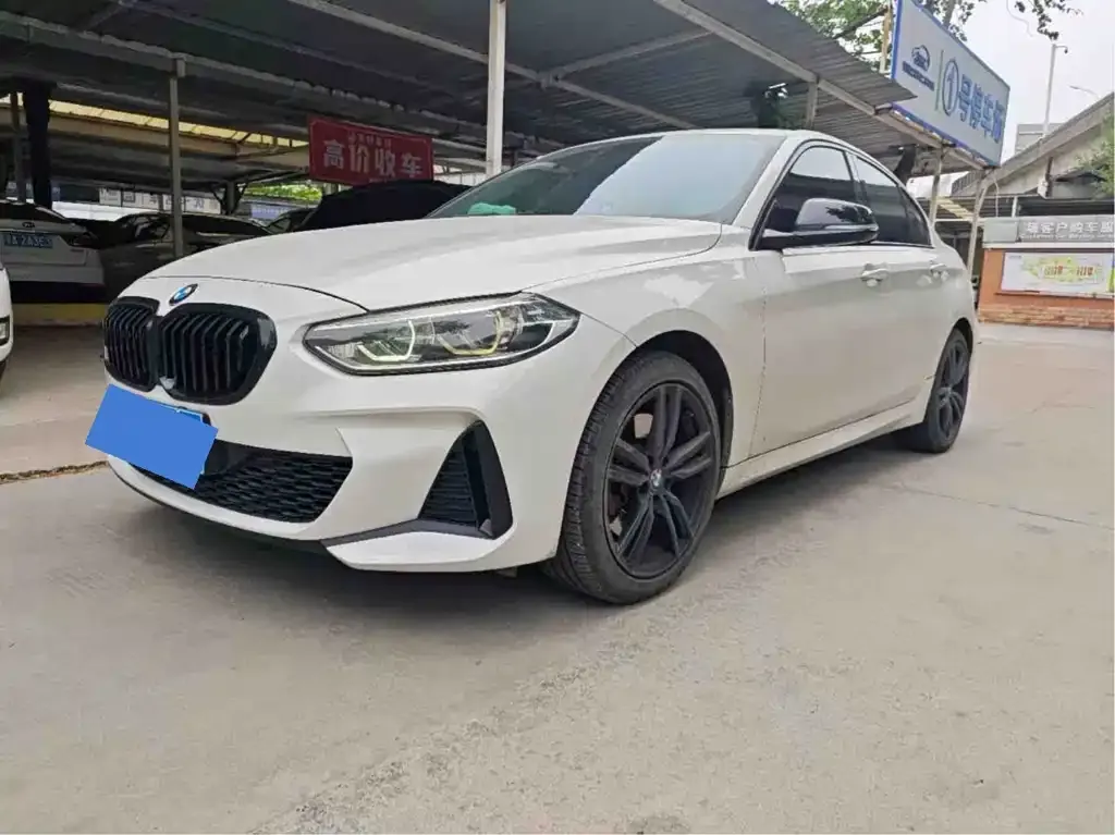 BMW 1 Series — фото 1