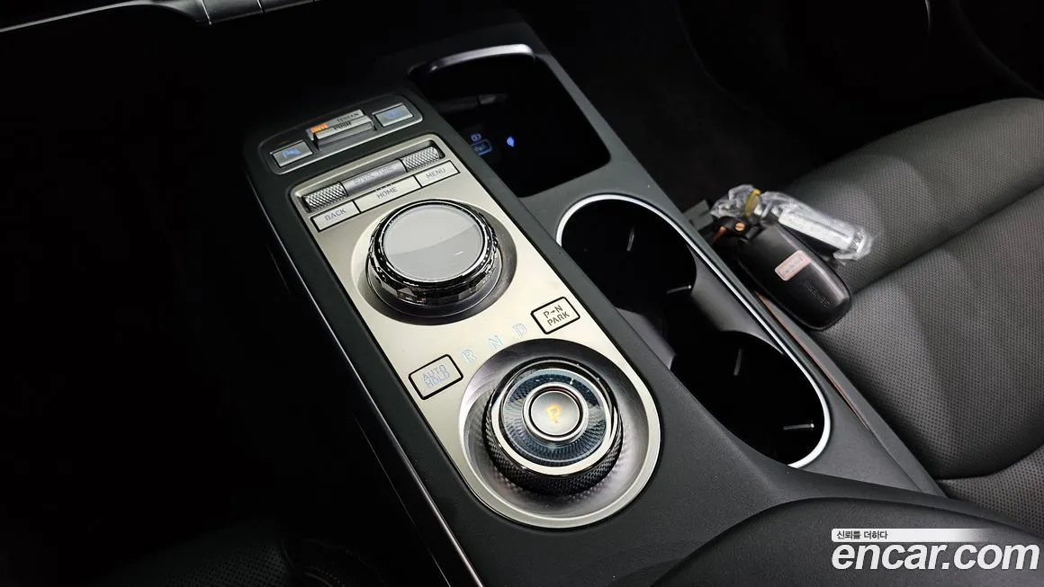 Genesis GV70 — фото 10