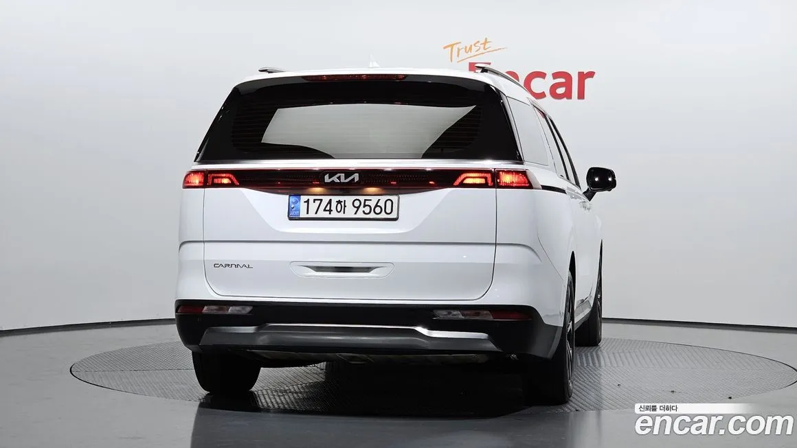 Kia Carnival 2023 из KR, фото 3
