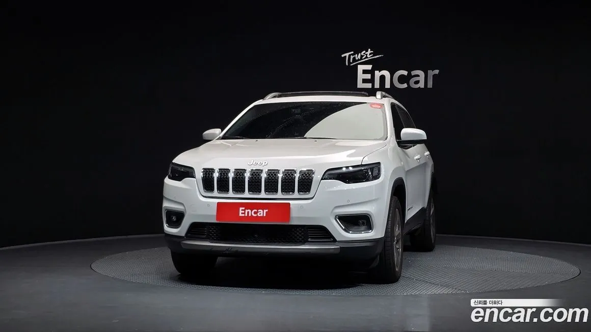 Jeep Cherokee — фото 6