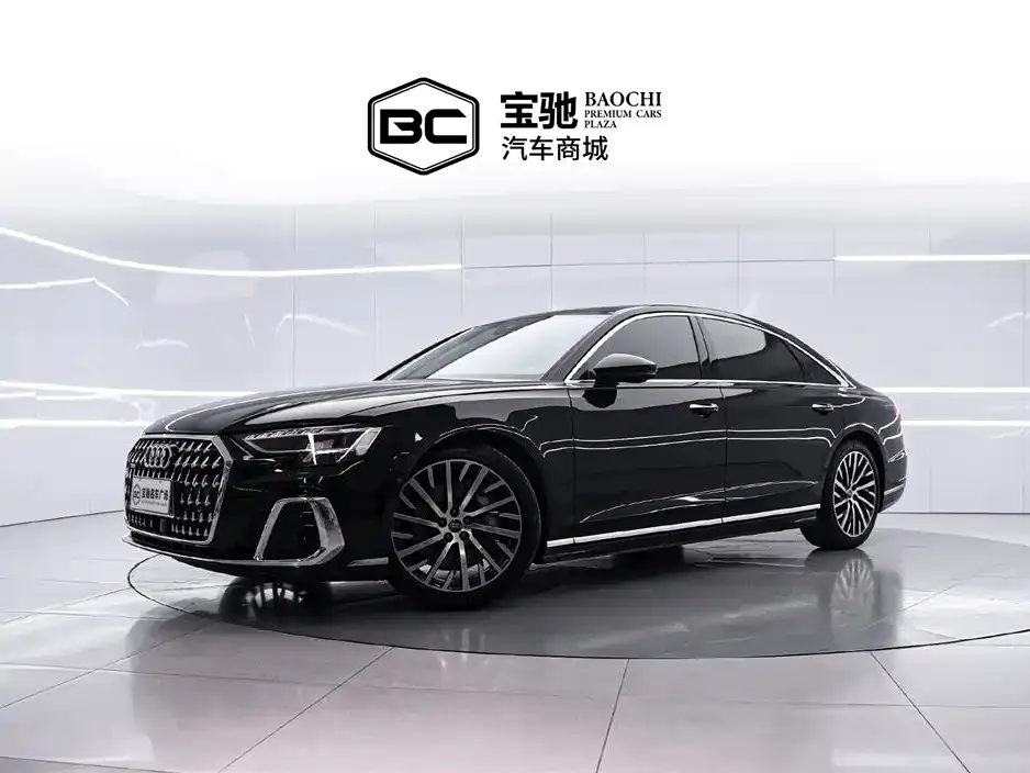 Audi A8 — фото 1