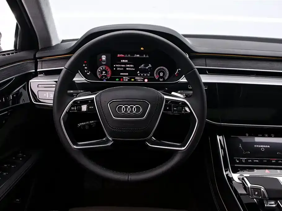 Audi A8 — фото 5