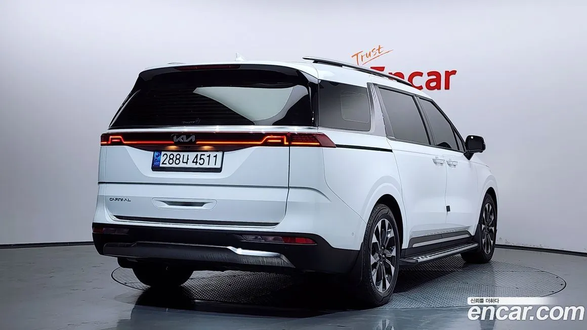Kia Carnival — фото 2