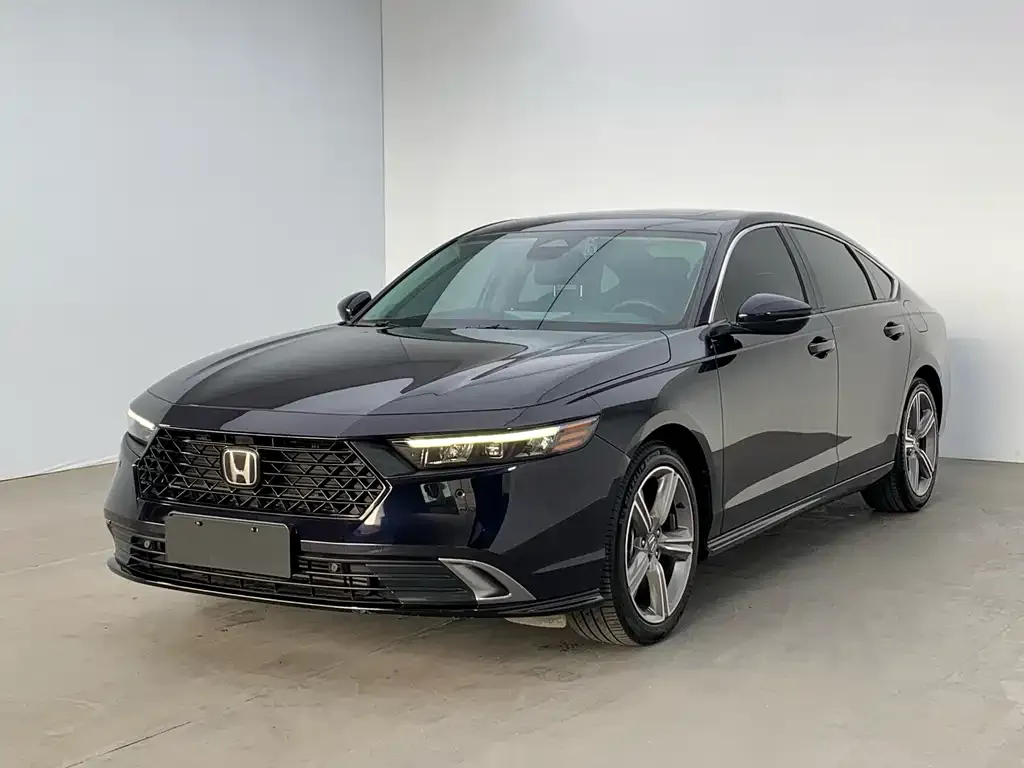 Honda Accord — фото 1