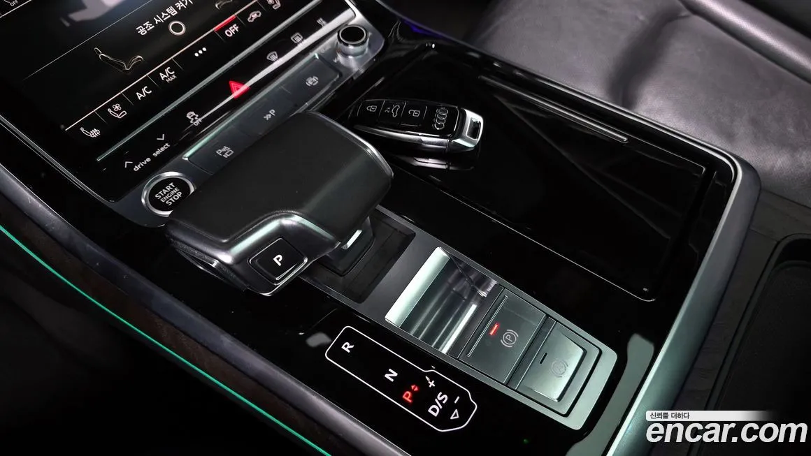 Audi Q7 2021 из KR, фото 7