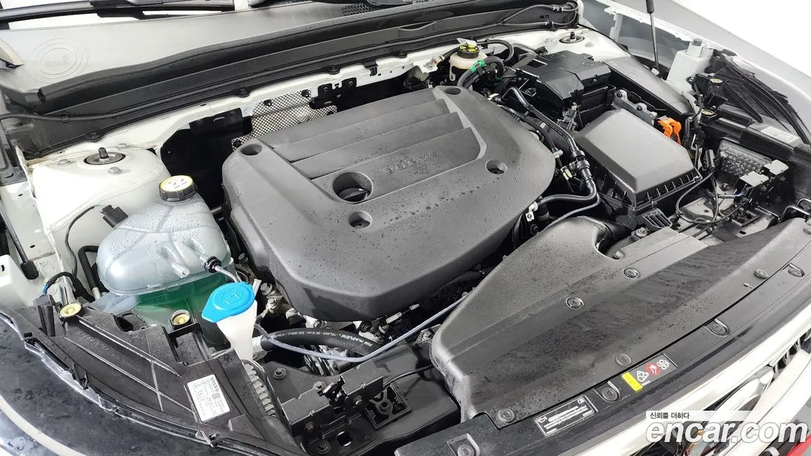 Volvo XC40 2025 из KR, фото 10