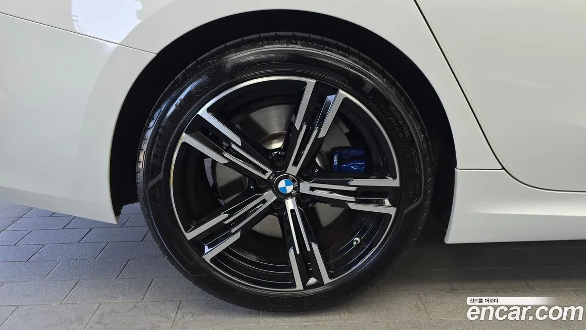 BMW 3-Series 2023 из KR, фото 6