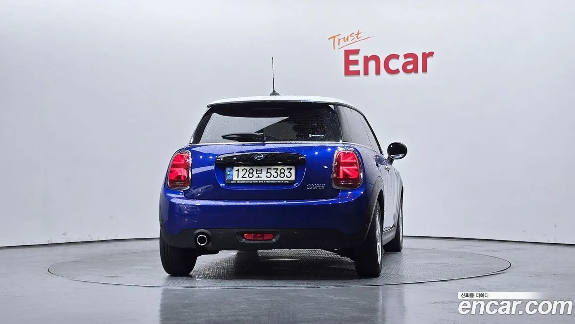 Mini Cooper 2021 из KR, фото 2
