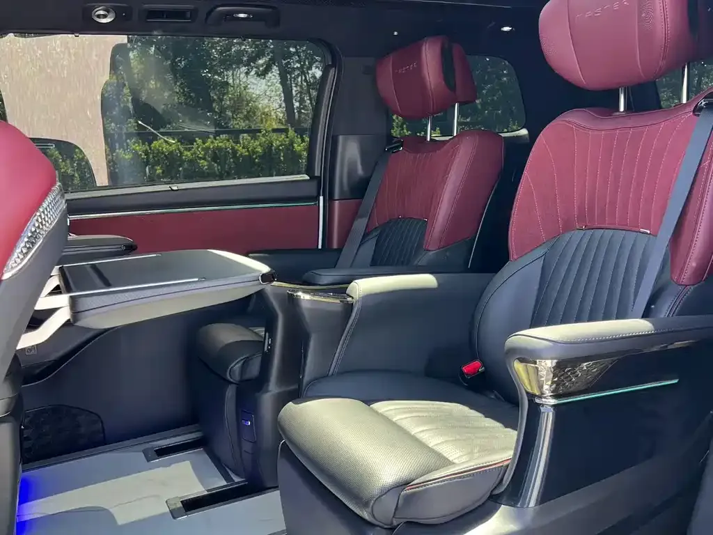 GAC Motor Trumpchi M8 — фото 9