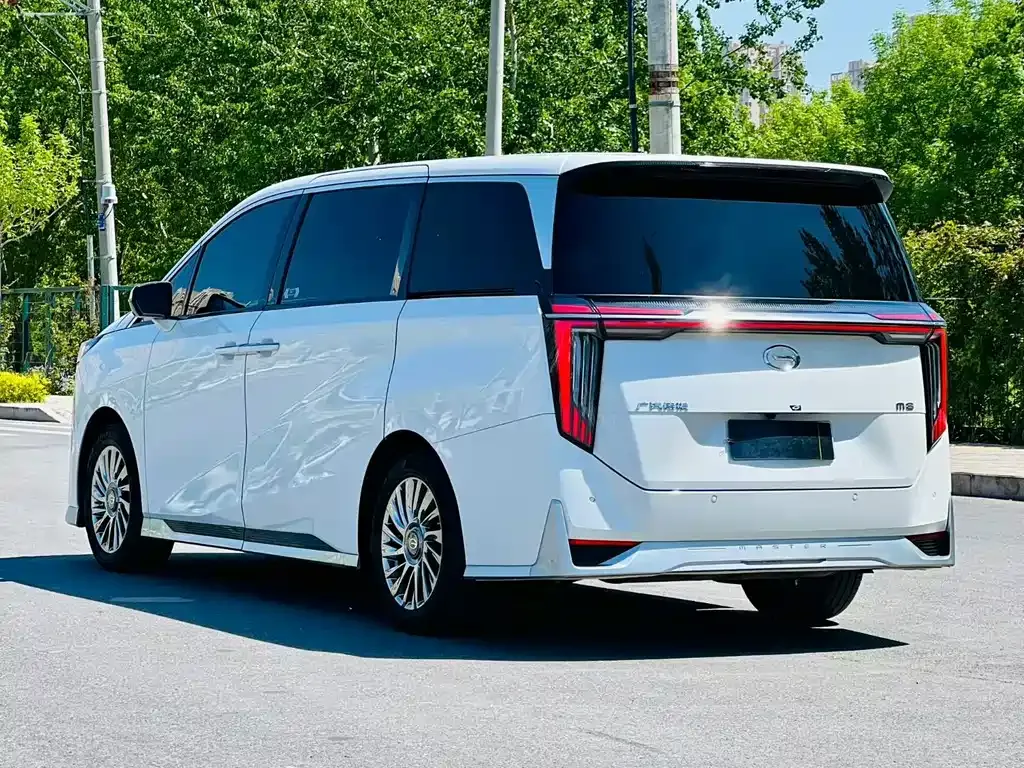GAC Motor Trumpchi M8 — фото 8