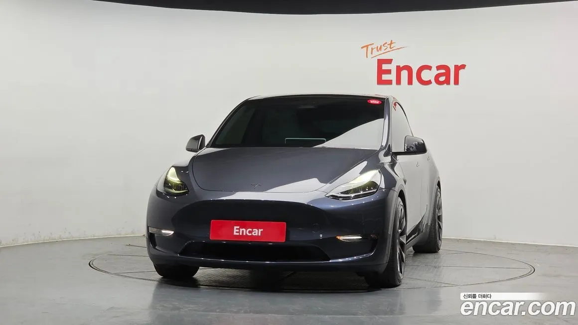 Tesla Model Y 2022 из KR, фото 2