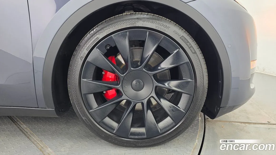 Tesla Model Y 2022 из KR, фото 10