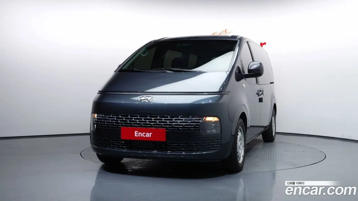 Hyundai Staria 2023 из KR, фото 2