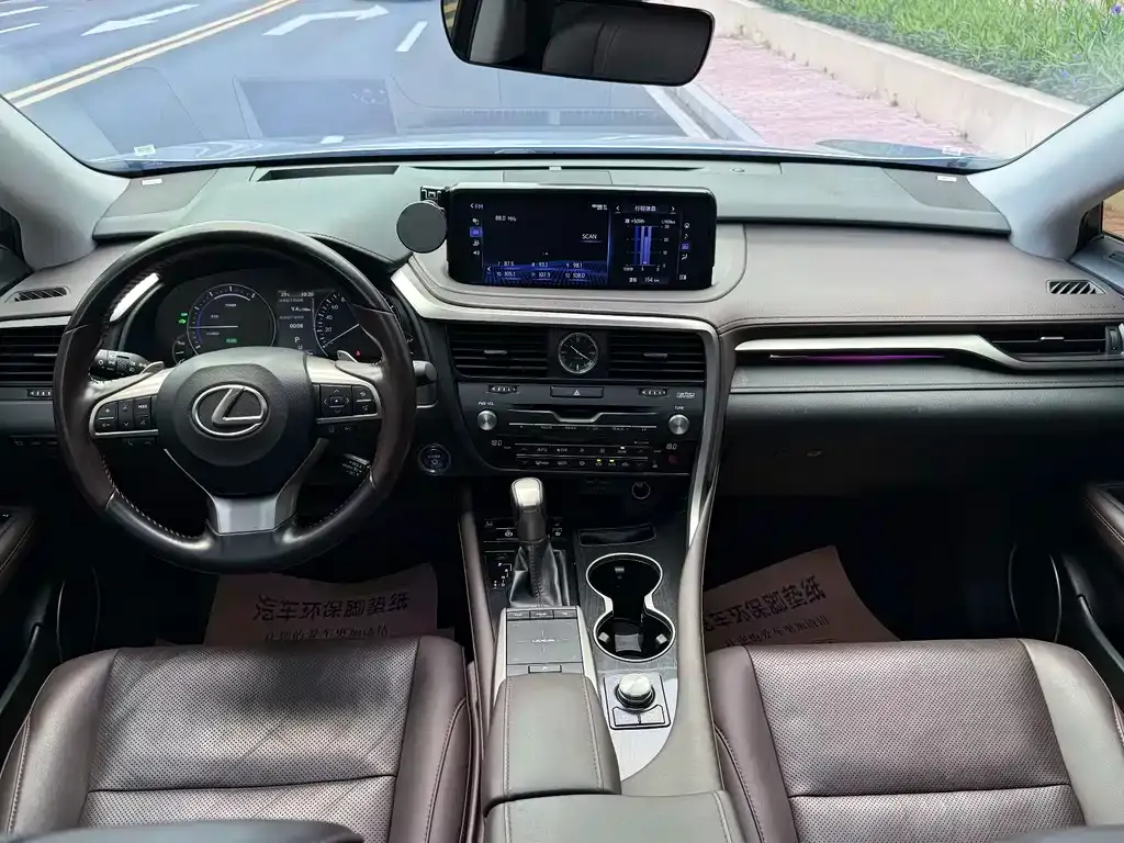 Lexus RX — фото 5