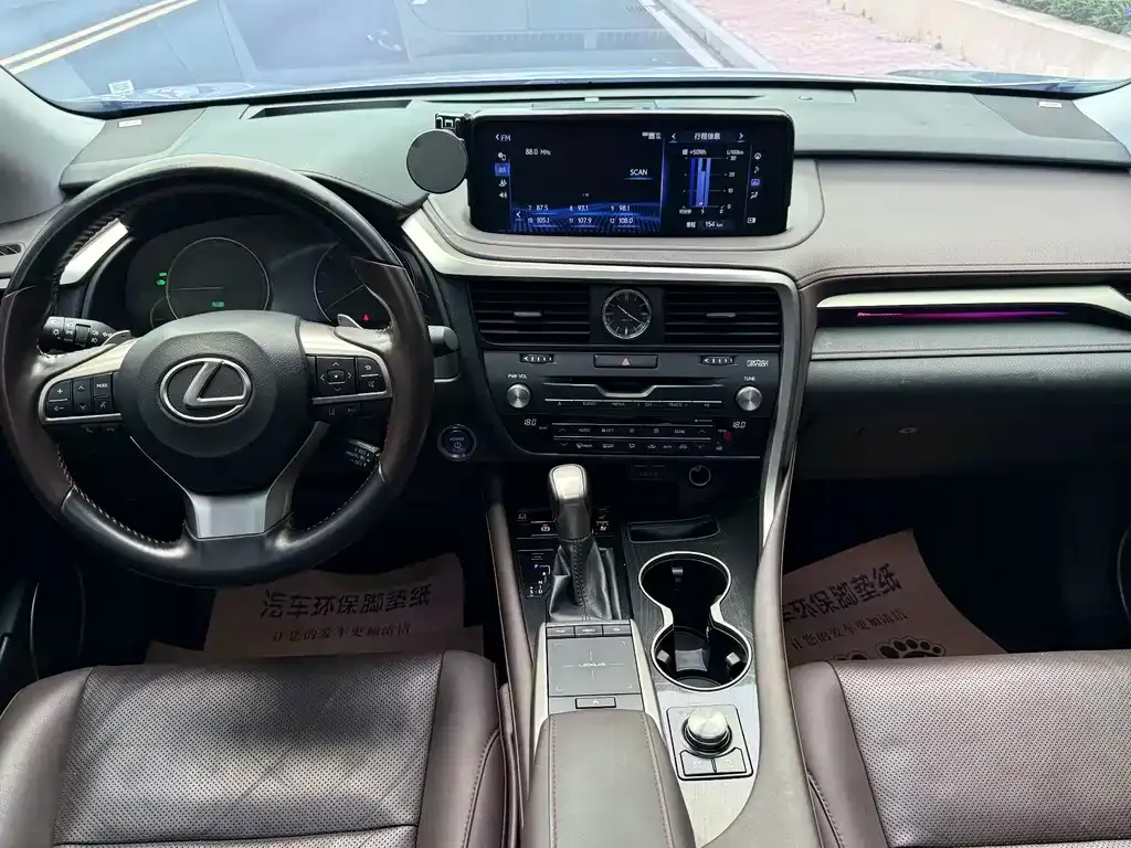 Lexus RX — фото 4