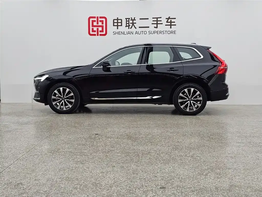 Volvo XC60 — фото 7
