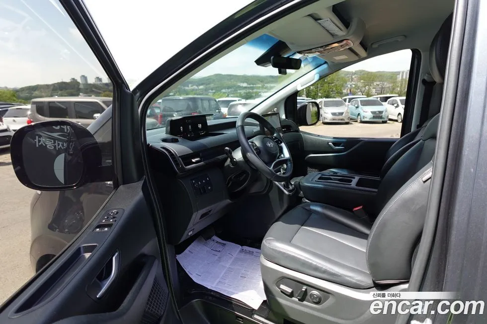 Hyundai Staria 2023 из KR, фото 4