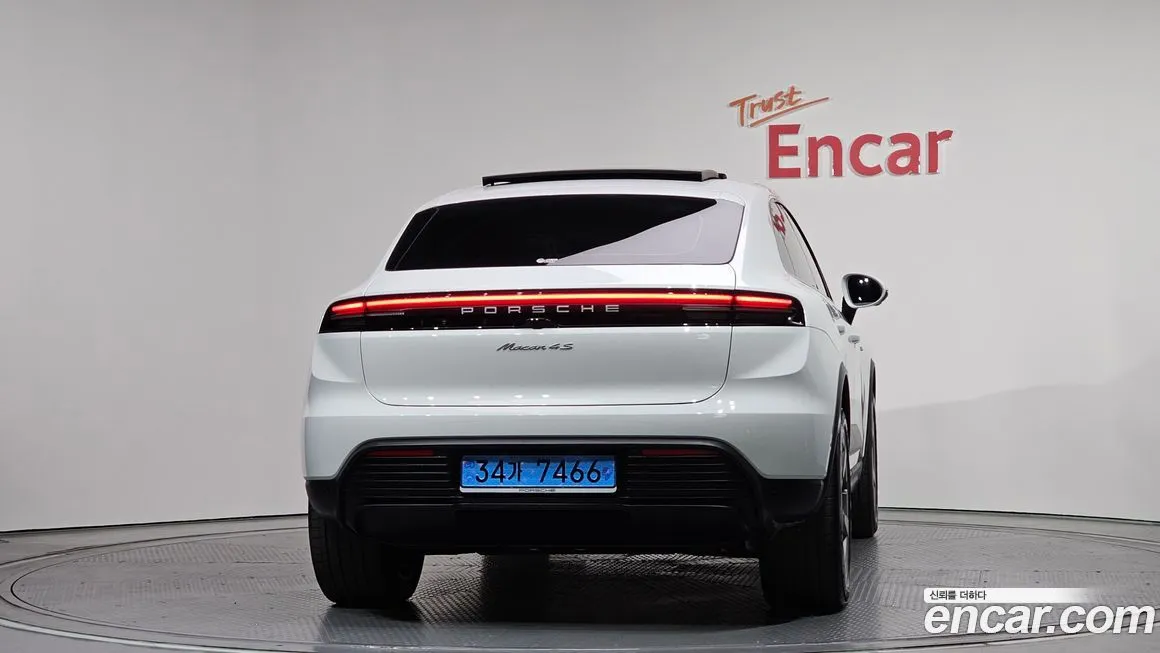 Porsche Macan 2025 из KR, фото 2