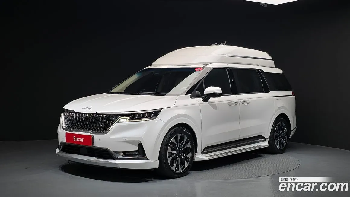 Kia Carnival — фото 1