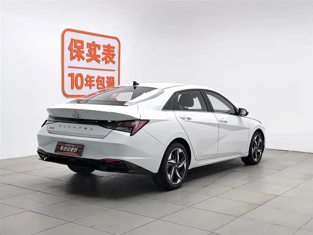 Hyundai Elantra — фото 8