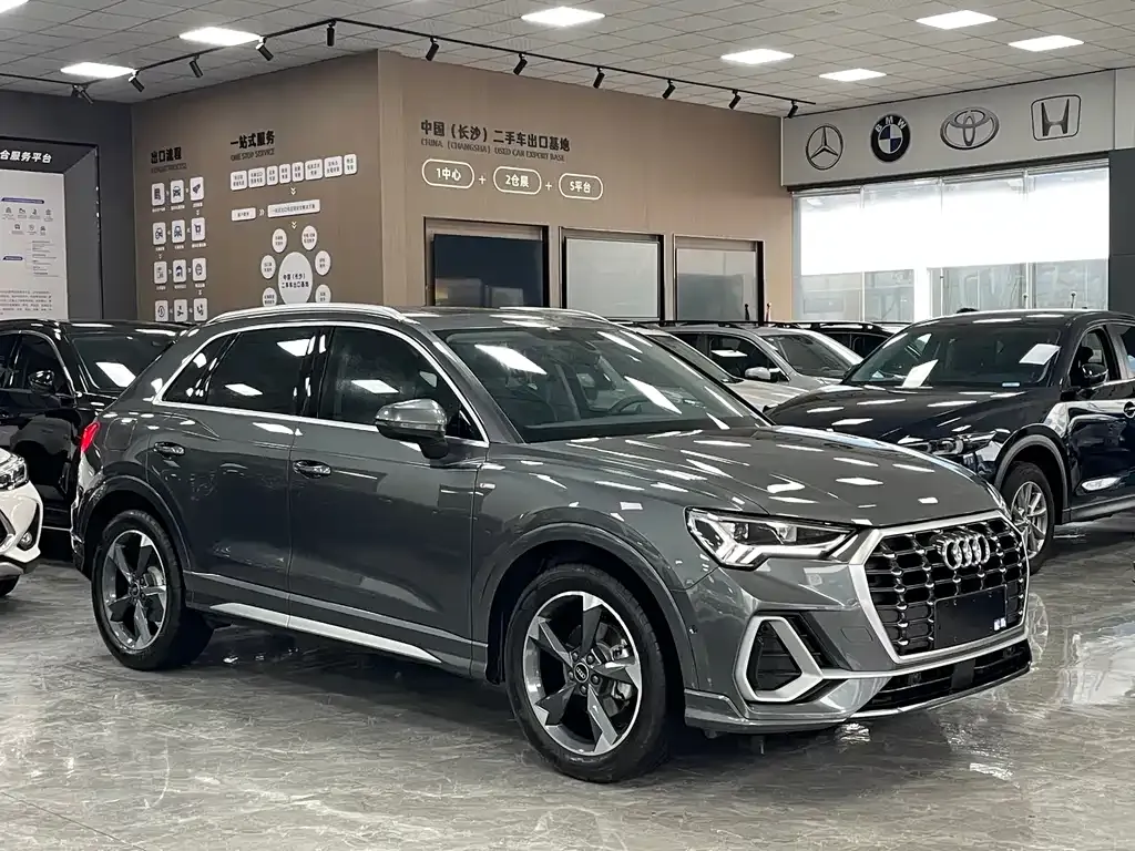Audi Q3 — фото 3
