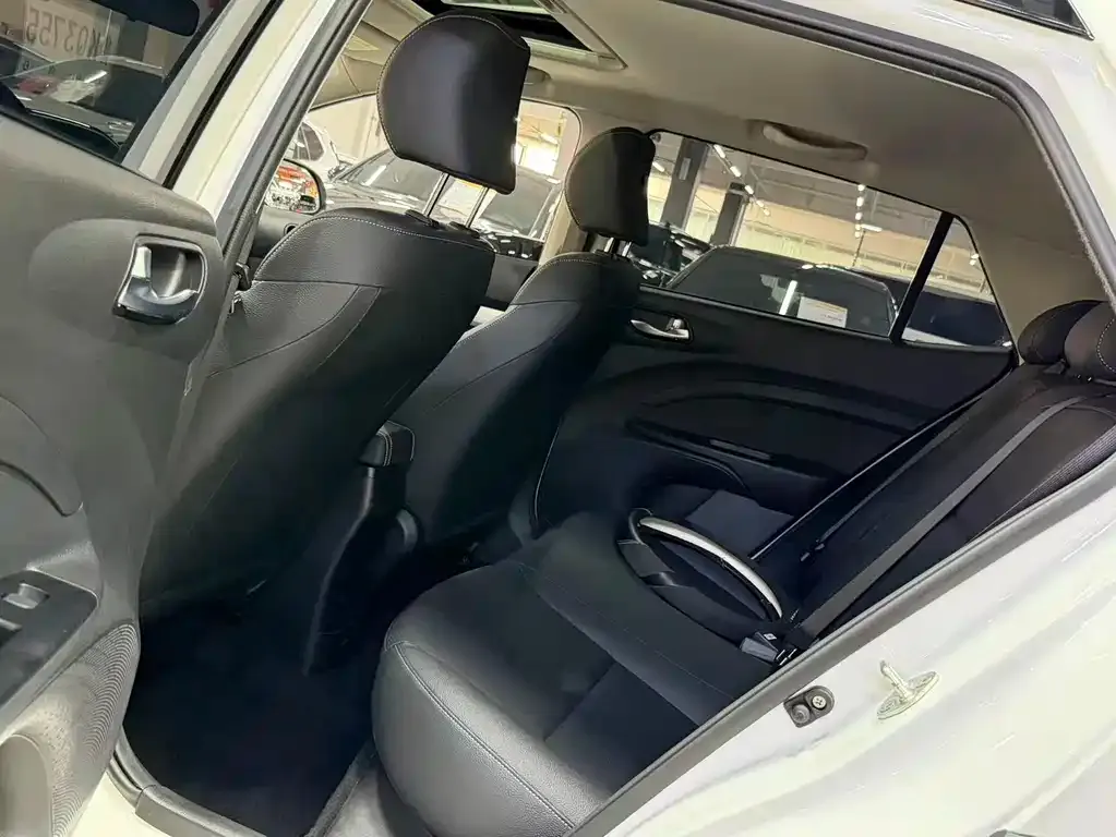Kia KX1 — фото 8