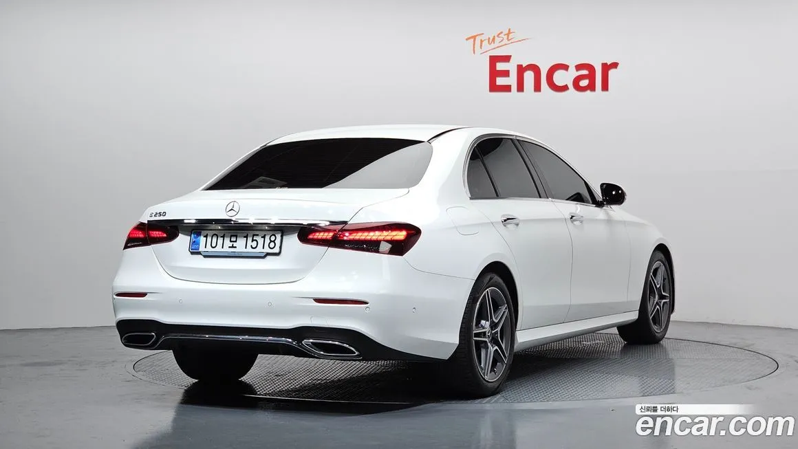 Mercedes-Benz E-Class 2023 из KR, фото 3