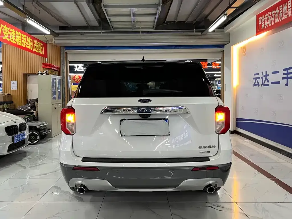 Ford Explorer 2021 из CN, фото 2