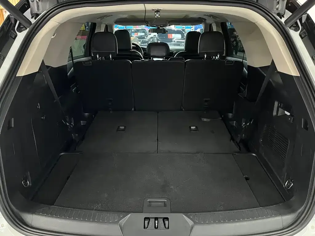 Ford Explorer 2021 из CN, фото 6