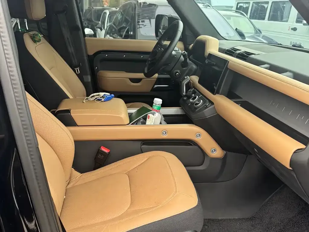Land Rover Defender — фото 9