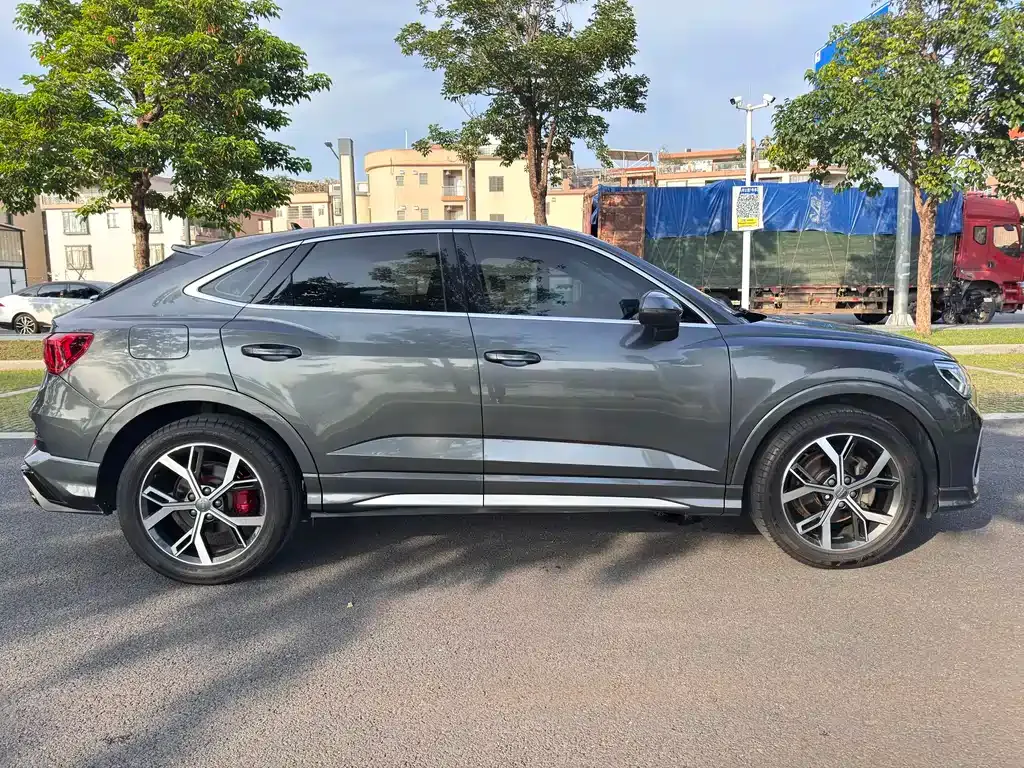 Audi Q3 Sportback 2021 из CN, фото 7