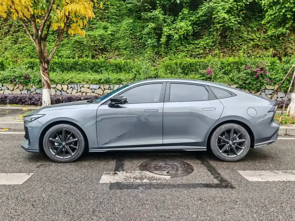Changan UNI-V 2023 из CN, фото 10