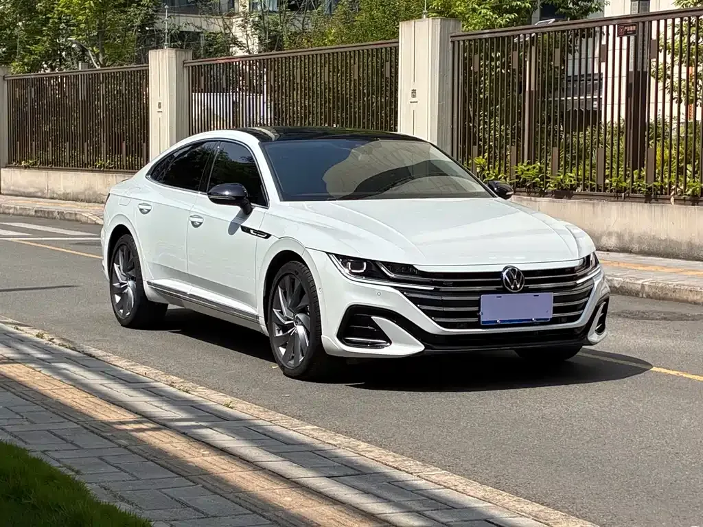 Volkswagen CC — фото 3