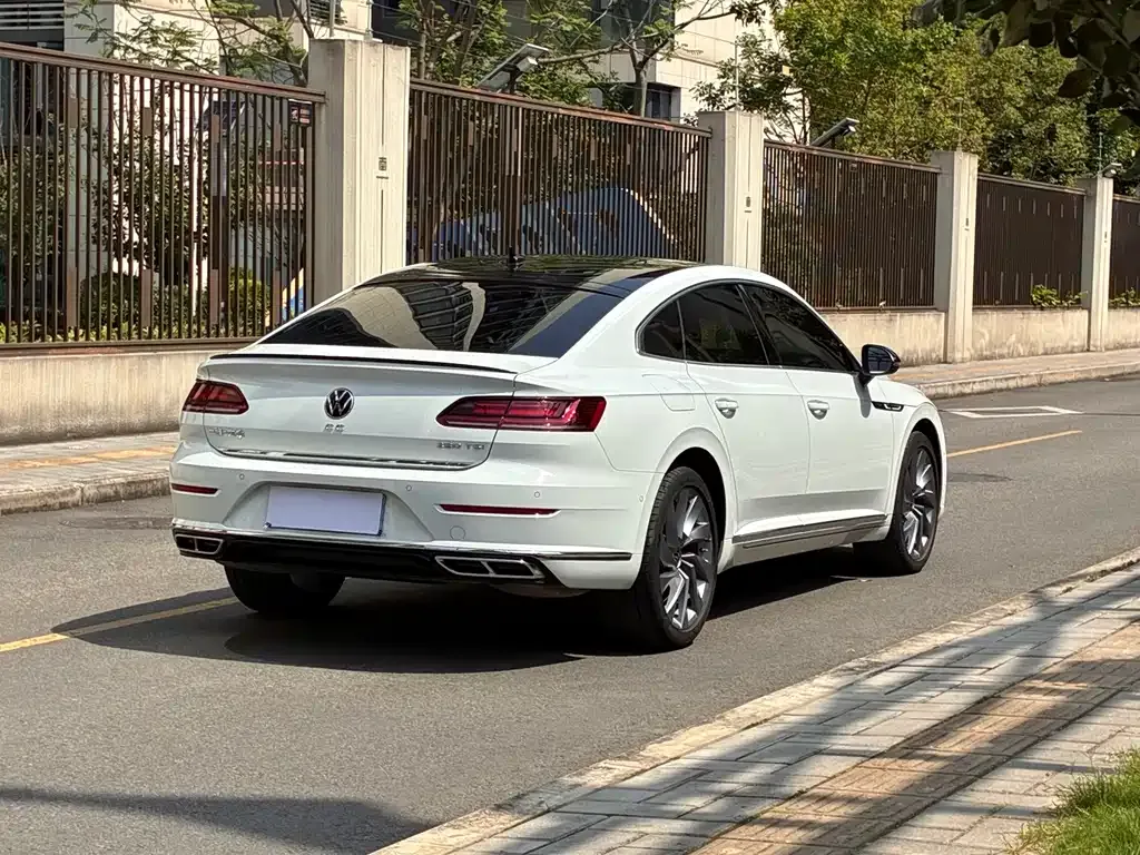 Volkswagen CC — фото 4