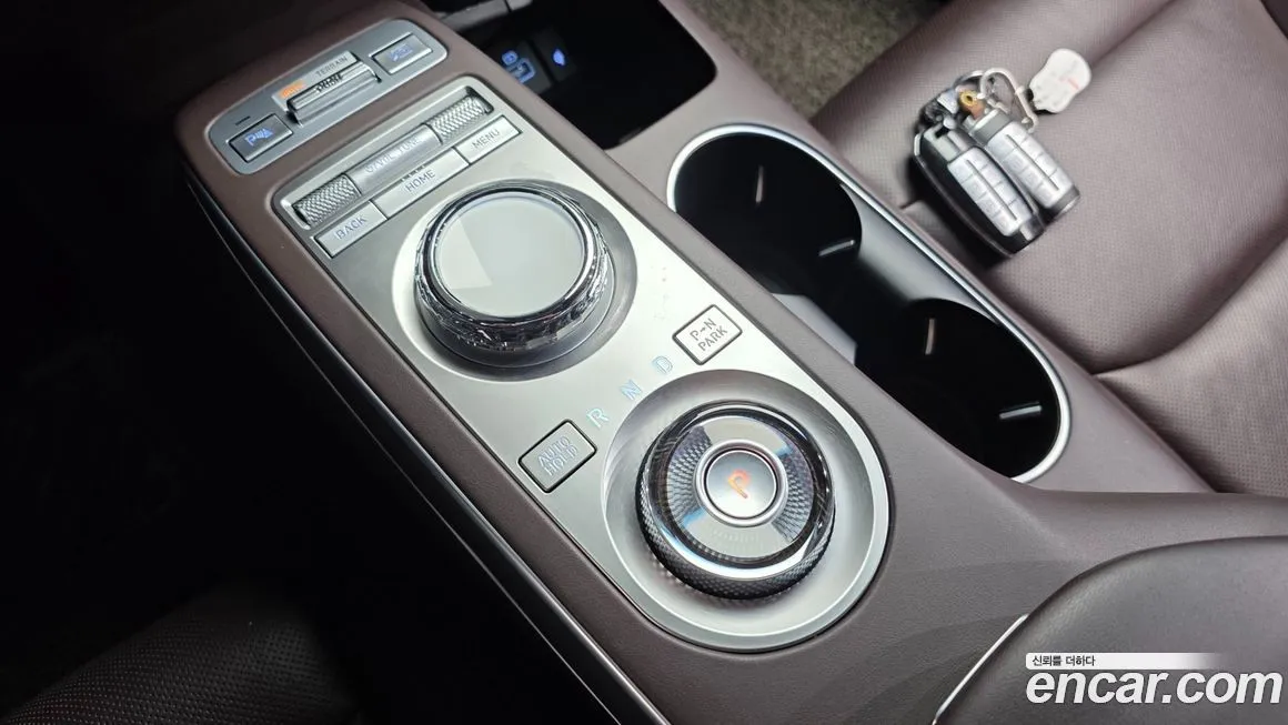 Genesis GV70 — фото 9