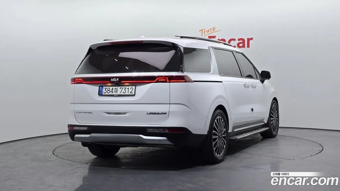 Kia Carnival — фото 2