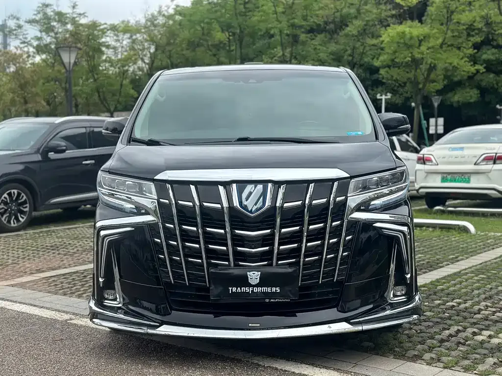 Toyota Vellfire — фото 9